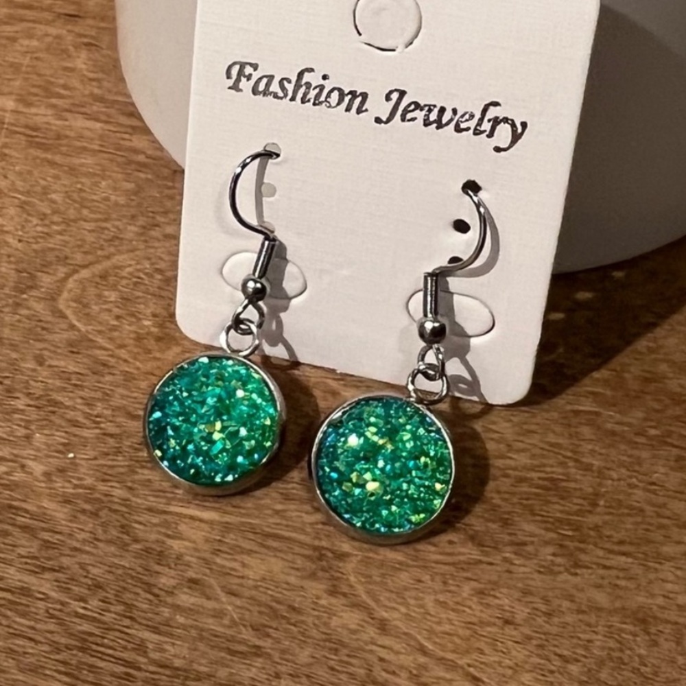 New Faux Druzy Green Dangle earrings.